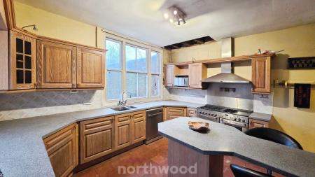 4 bedroom Character Property for sale in Avenue Road, Doncaster, DN2