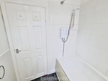 3 bedroom Terraced House to let in Westholme Road, Balby, Doncaster, DN4