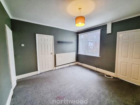 3 bedroom Terraced House to let in Westholme Road, Balby, Doncaster, DN4