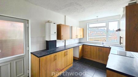 3 bedroom Terraced House for sale in Sheffield Road, Warmsworth, Doncaster, DN4