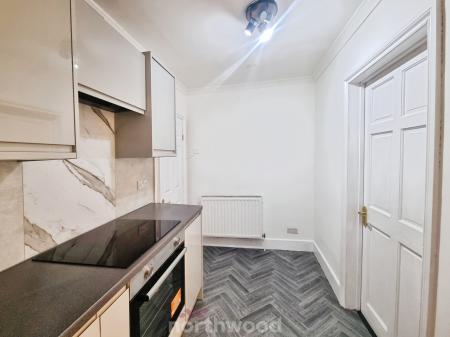 3 bedroom Semi-detached house to let in Austen Avenue, Warmsworth, Doncaster, DN4