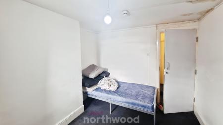 11 bedroom House of Multiple Occupation for sale in Somerset Road, Hyde Park, Doncaster, DN1