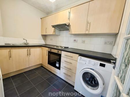 2 bedroom Flat to let in Arden Gate, Balby, Doncaster, DN4