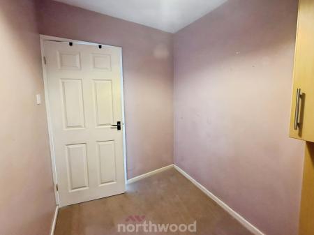 2 bedroom Flat to let in Arden Gate, Balby, Doncaster, DN4