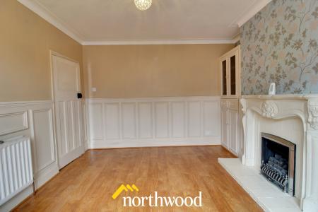 3 bedroom Semi-detached house to let in Northfield Road, Sprotbrough, Doncaster, DN5