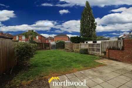 3 bedroom Semi-detached house to let in Northfield Road, Sprotbrough, Doncaster, DN5