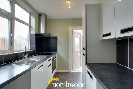 3 bedroom Semi-detached house to let in Northfield Road, Sprotbrough, Doncaster, DN5