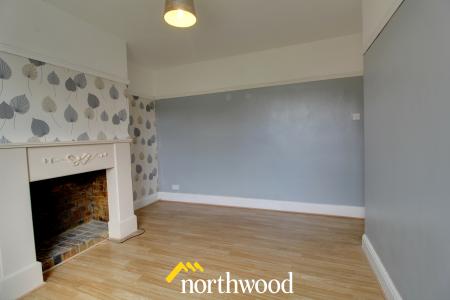 3 bedroom Semi-detached house to let in Northfield Road, Sprotbrough, Doncaster, DN5