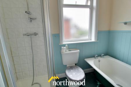 3 bedroom Semi-detached house to let in Northfield Road, Sprotbrough, Doncaster, DN5