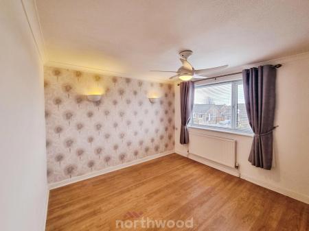 2 bedroom Semi-detached house for sale in Bowland Close, Bentley, Doncaster, DN5