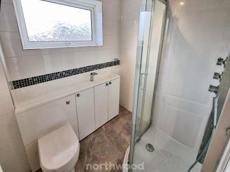 2 bedroom Semi-detached house for sale in Bowland Close, Bentley, Doncaster, DN5