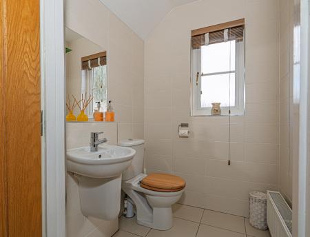 5 bedroom Detached house for sale in Burnbank Meadows, Kinross, KY13