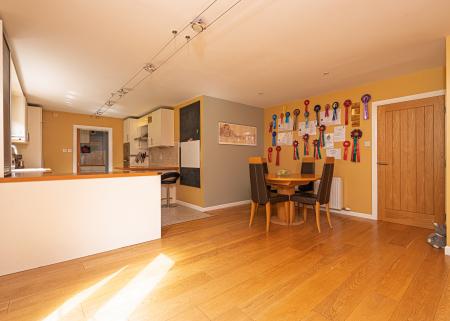 5 bedroom Detached house for sale in Burnbank Meadows, Kinross, KY13