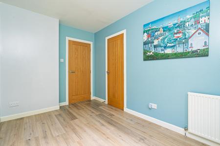 5 bedroom Detached house for sale in Burnbank Meadows, Kinross, KY13