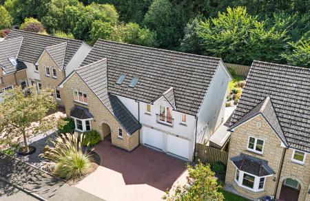 5 bedroom Detached house for sale in Burnbank Meadows, Kinross, KY13