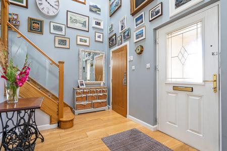 5 bedroom Detached house for sale in Burnbank Meadows, Kinross, KY13