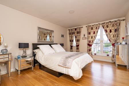 5 bedroom Detached house for sale in Burnbank Meadows, Kinross, KY13