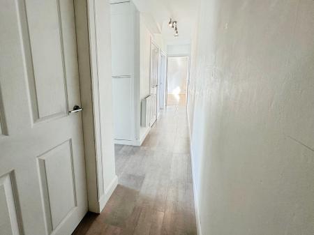 2 bedroom Flat for sale in Charleston Drive, Dundee, DD2