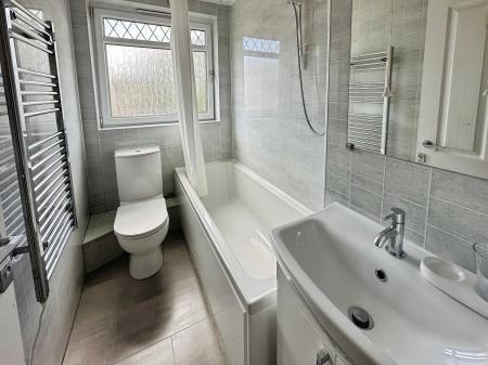 2 bedroom Flat for sale in Charleston Drive, Dundee, DD2
