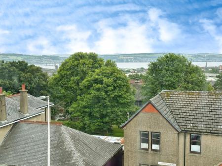 2 bedroom Flat for sale in Clepington Road, Dundee, DD3