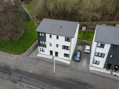 4 bedroom Town house for sale in Dickson Avenue, Dundee, DD2