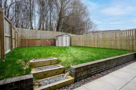 4 bedroom Town house for sale in Dickson Avenue, Dundee, DD2