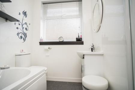 2 bedroom Bungalow for sale in Denoon Terrace, Dundee, DD2