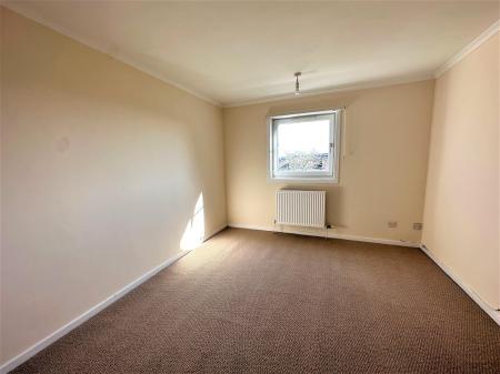 2 bedroom Flat for sale in Dykehead Place, Dundee, DD4