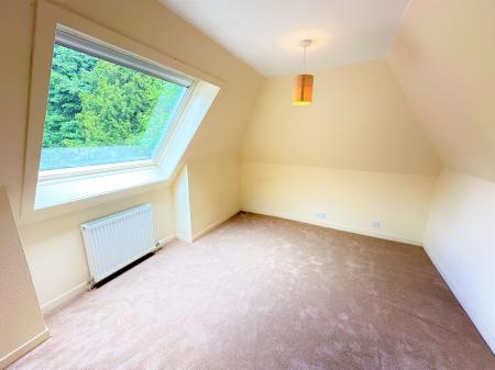4 bedroom Maisonette for sale in Farington Street, Dundee, DD2