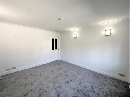 2 bedroom Flat for sale in Glamis Drive, Dundee, DD2