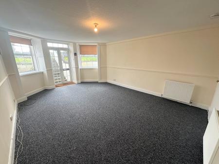 3 bedroom Flat for sale in Laurel Bank, Dundee, DD3