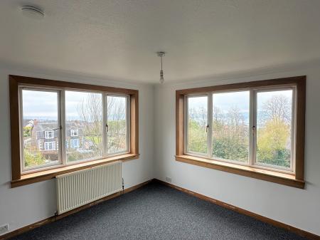4 bedroom Town house for sale in Minard Crescent, Dundee, DD3