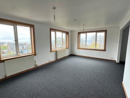 4 bedroom Town house for sale in Minard Crescent, Dundee, DD3