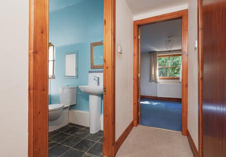 2 bedroom End of terrace house for sale in North Street, Milnathort, KY13