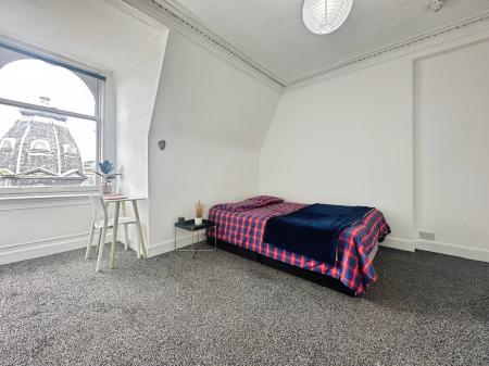 3 bedroom Flat for sale in Seagate, Dundee, DD1