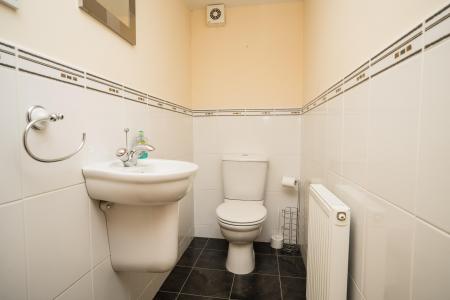2 bedroom Flat for sale in Smillie Court, Dundee, DD3