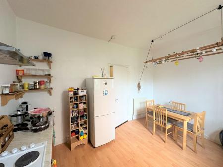 2 bedroom Flat for sale in Victoria Road, Dundee, DD1