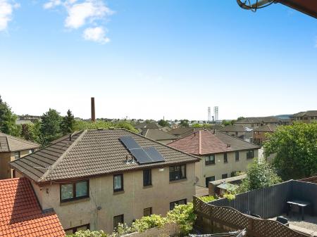 3 bedroom Terraced House for sale in Walkers Mill, Dundee, DD3