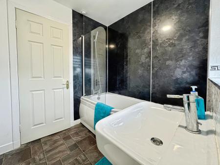 3 bedroom Terraced House for sale in Walkers Mill, Dundee, DD3