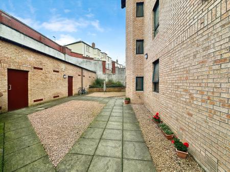 2 bedroom Flat for sale in Wishart Street, Dundee, DD3