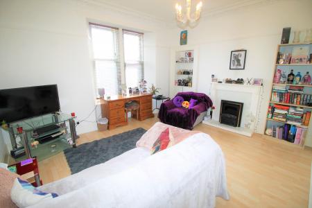 1 bedroom Flat to let in Clepington Road, Dundee, DD3