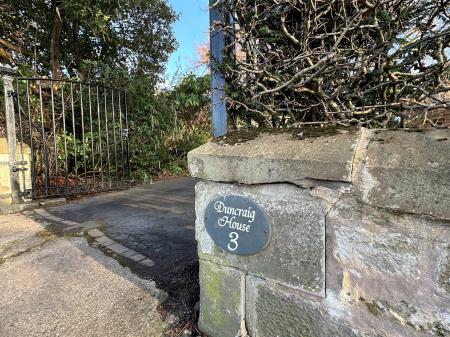 3 bedroom Flat to let in 3 Glamis Road, Dundee, DD2