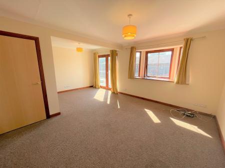 4 bedroom Town house to let in Clepington Road, Dundee, DD3