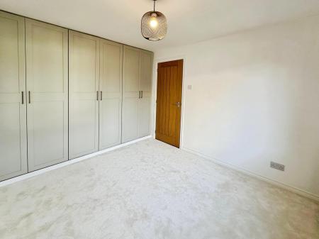 2 bedroom Flat for sale in Charlotte Close, Dundee, DD3