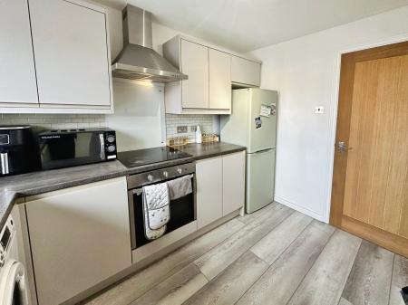 2 bedroom Flat for sale in Charlotte Close, Dundee, DD3