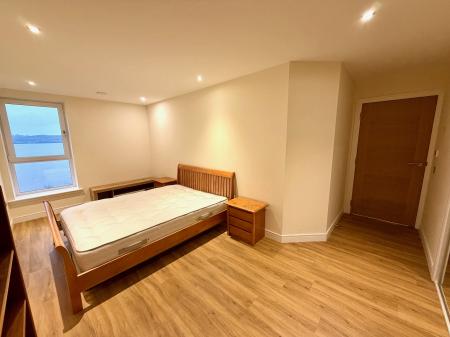 2 bedroom Flat to let in Riverside Drive, Dundee, DD1