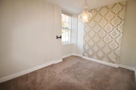 3 bedroom Flat to let in Perth Road, Dundee, DD2