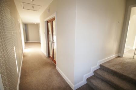 3 bedroom Flat to let in Perth Road, Dundee, DD2