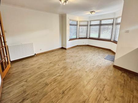3 bedroom Detached house to let in Kingsway, Dundee, DD3