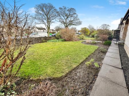 3 bedroom Detached house to let in Kingsway, Dundee, DD3